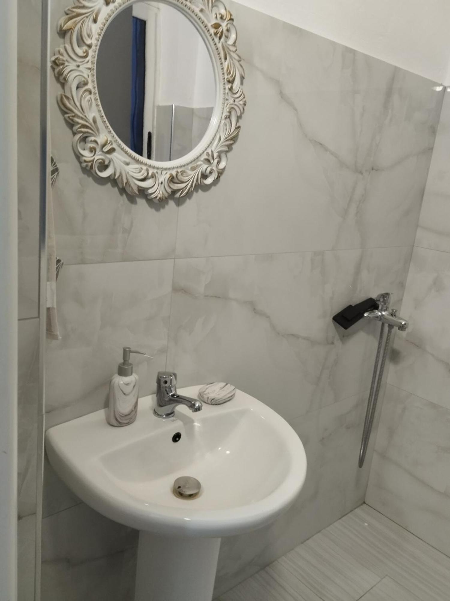 Dim'S Villas Qeparo Zimmer foto